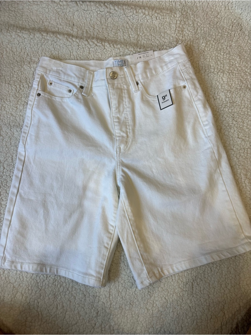 NWT Time and Tru White Bermuda 9" Inseam Denim Shorts